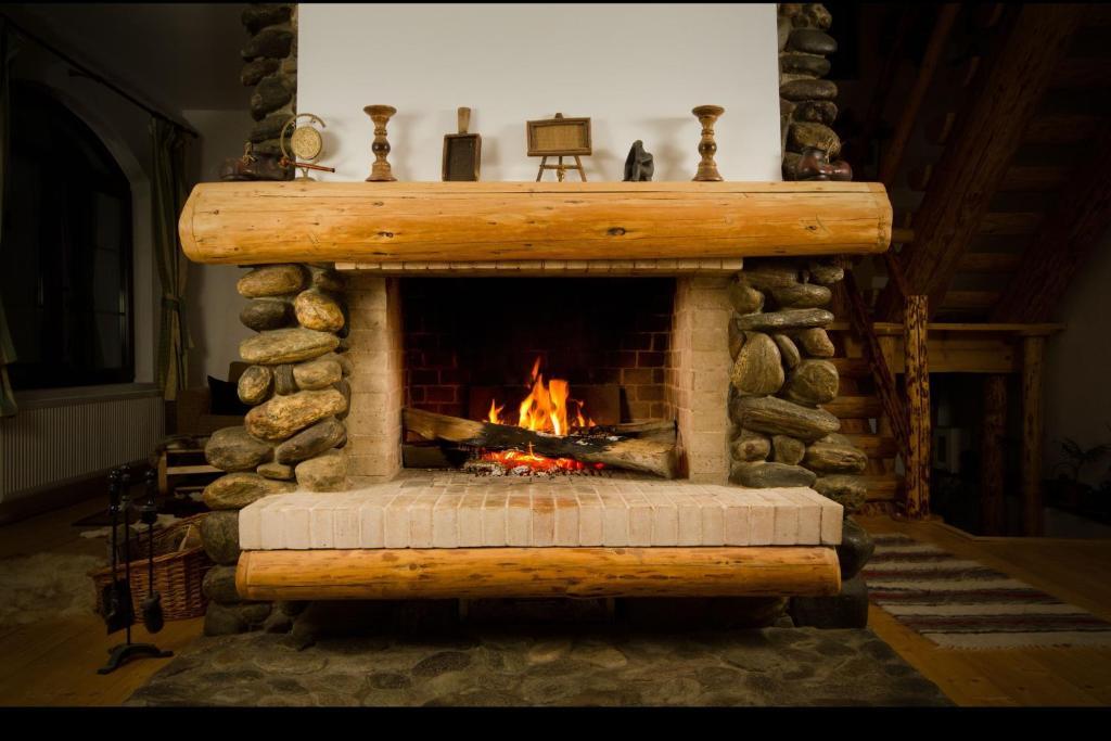 Casa Mosului - Transfagarasan Bed & Breakfast Cîrţişoara Esterno foto