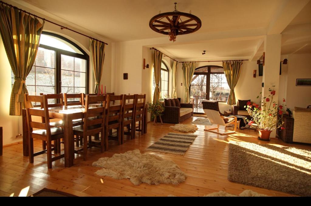 Casa Mosului - Transfagarasan Bed & Breakfast Cîrţişoara Esterno foto